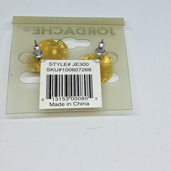 New Vintage Golden Original Jordache rod pierced earrings 90's rare find NEW! - Picture 7 of 8